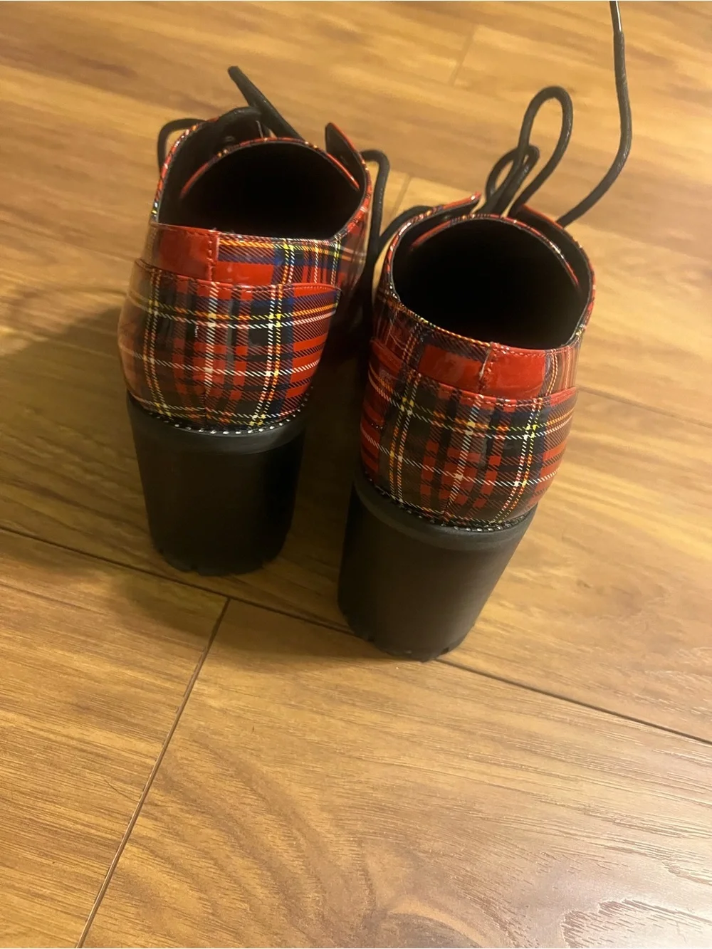Jessica Simpson Red Plaid Lace-Up Oxfords